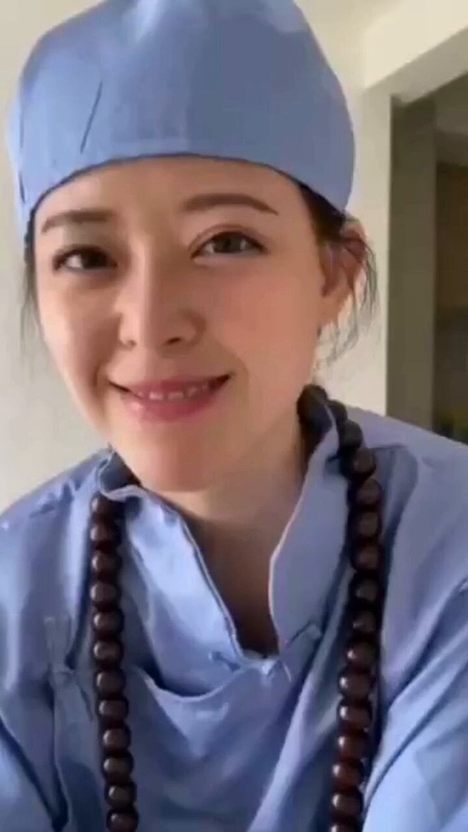 师太不要啊！老衲掐指一算，你要积德行善！